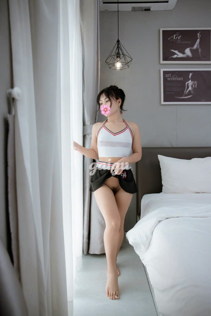 ❤️Thu Anh❤️2k5 . Non Tơ Hồn Nhiên . Lần Đầu Đi Làm