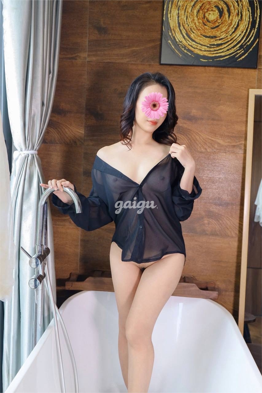 Hoài Thương – Lần đầu lên sóng , mình dây dáng đẹp , siêu dâm bao ngon cho ae