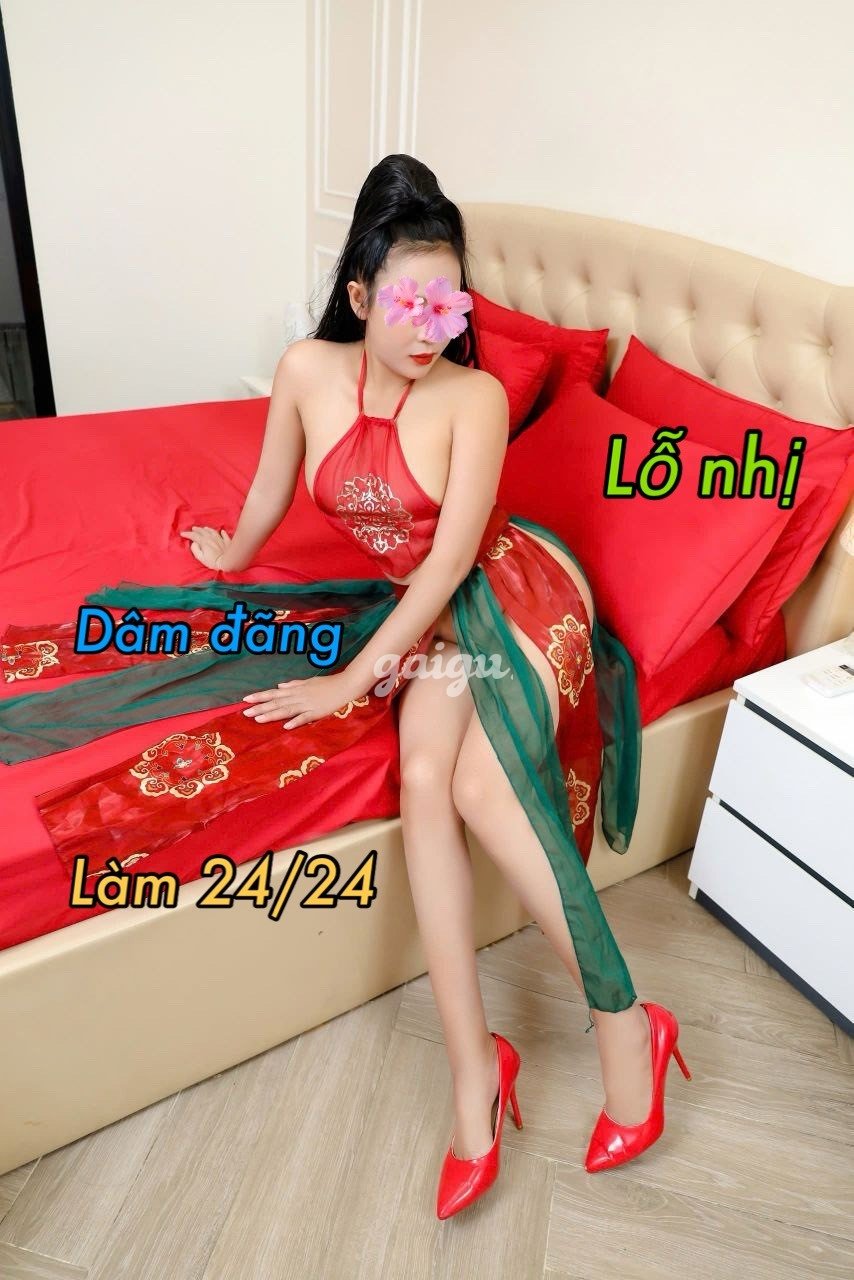 Khánh Ly – Thần Dâm Trở Lại , Dịch Vụ Đầy Đủ , Có Lỗ Nhị
