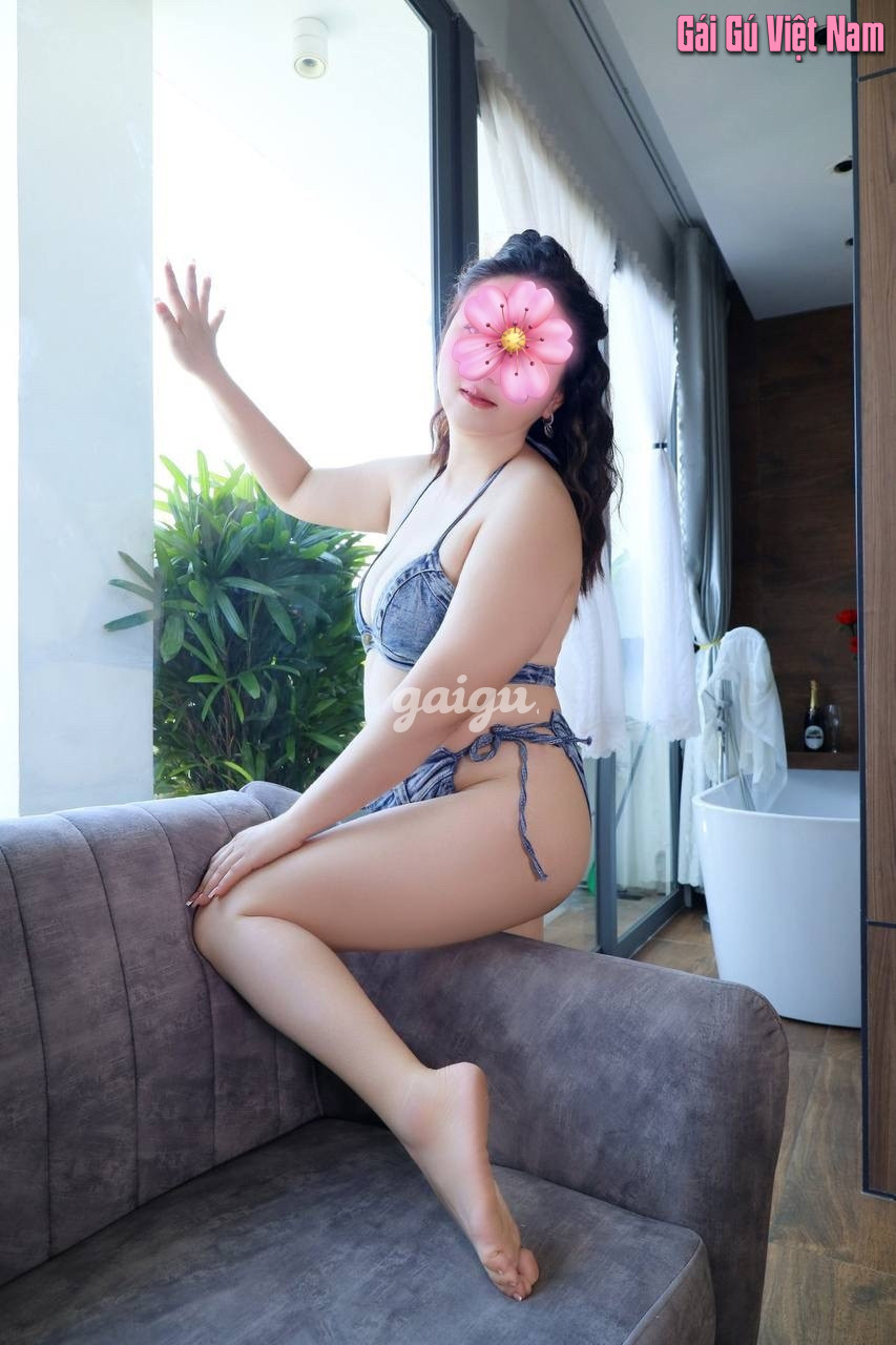 FREE MASAGE ❤️ NGỌC OANH, GÁI MIỀN TÂY DÂM NGOÃN ĐỈNH CHÓP